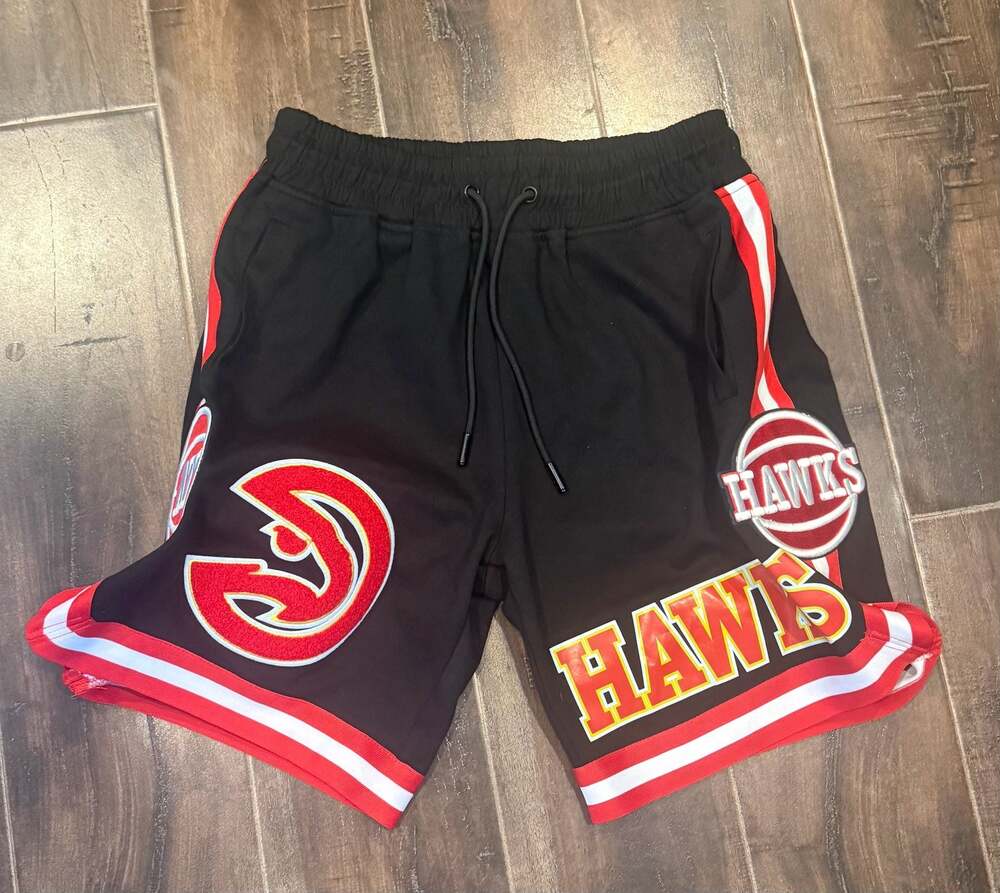 Pro Standard Atlanta Hawks Classic Chenille Black Mesh Shorts